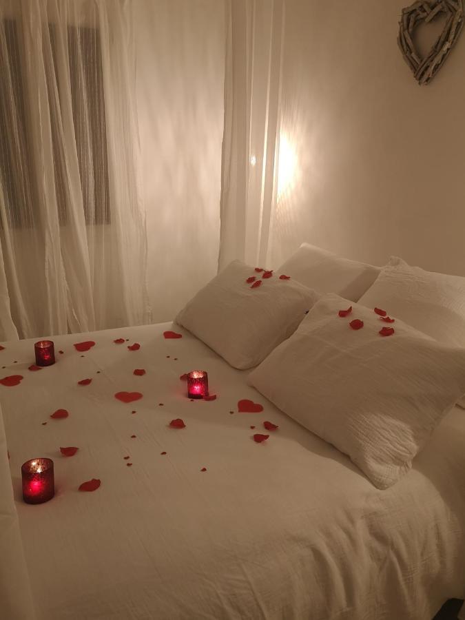 Une Nuit A Bali - Appartement Cocooning Sollies-Toucas Luaran gambar